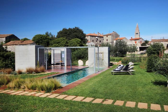 Villa Palace Leonardelli, a luxury renovated baroque villa