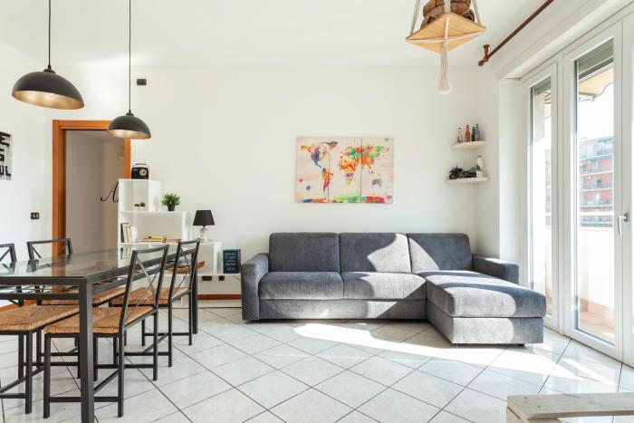 Stazione Centrale - Ariel - appartamento luminoso con terrazzo fino a 6 posti letto