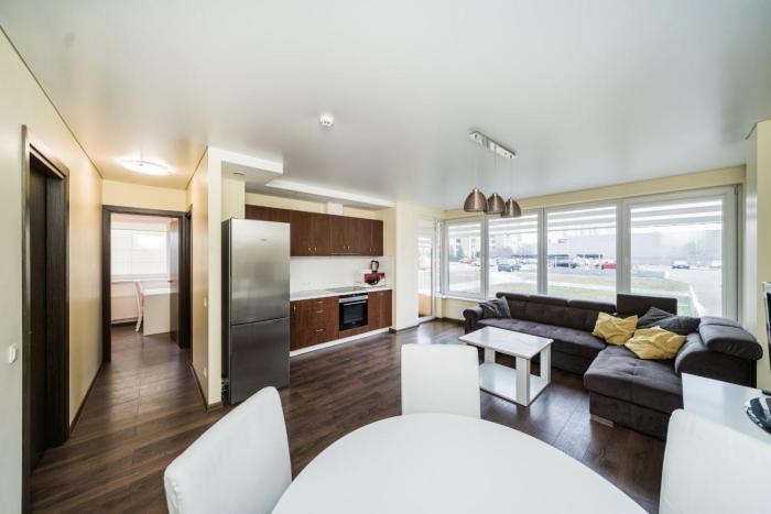 Erdvus triju kambariu butas, naujos statybos name