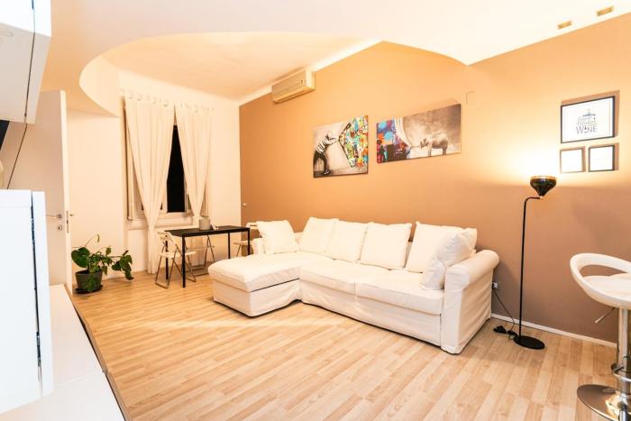 Milano Chic Elegante Rifugio a Due Passi dalla M4