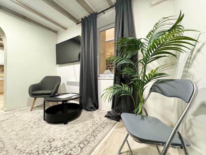 R5 Patio 2 Bedrooms Free Parking