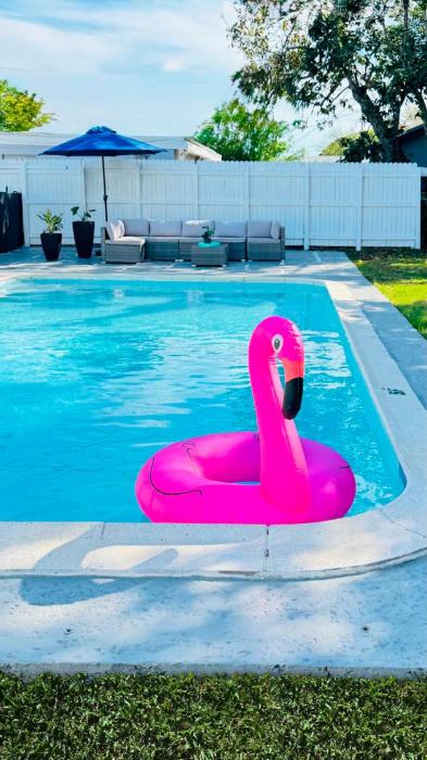 Stylish Pool Home
