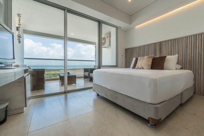 Último Piso con Vista Costera y Balcón CB1637