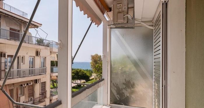 Kalamaki Beach Apartment