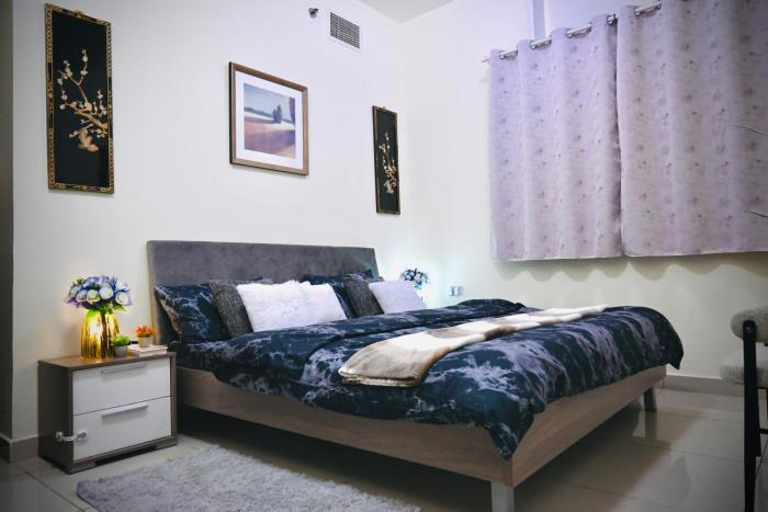 Marina Breeze Residence Near to Yachts and Beach