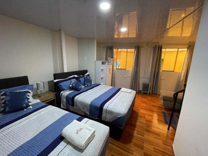 Minidepartamento de 3 pisos, completo y comodo