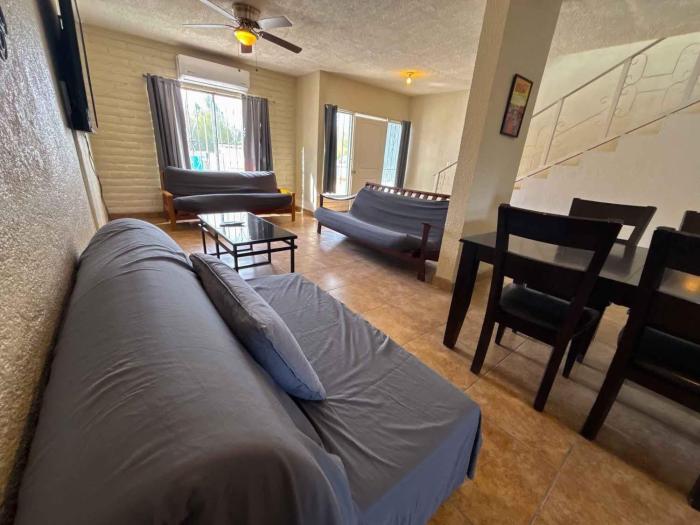Shoreline Condo 4 Desert Oasis Free Wifi, Cool AC