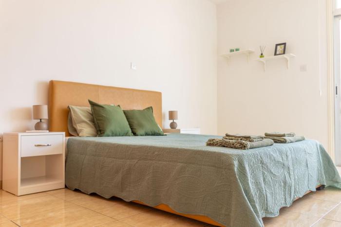 Stunning apartment with sea view