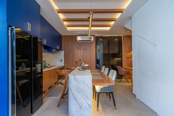 2BR Modern Suites near Airport