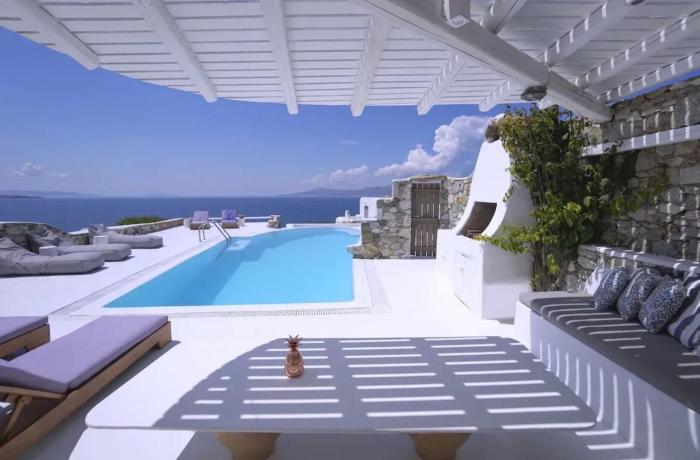 Paradisiacal Villa with Pool and Sea View in Mykonos