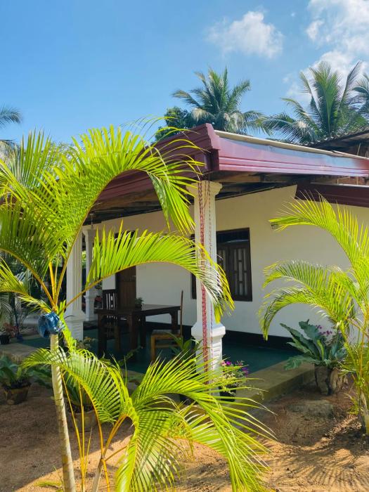 Sunset view Homestay Sigiriya