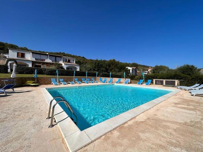 Casa Delfino with Pool near Budoni beaches