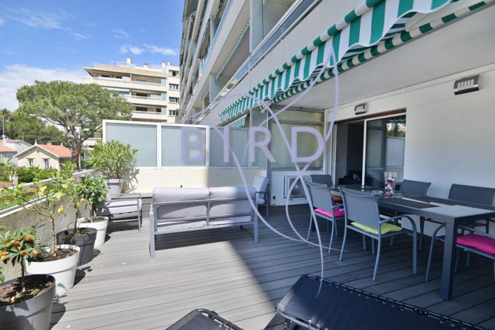 Beautiful apartment in the heart of Cannes little Juas