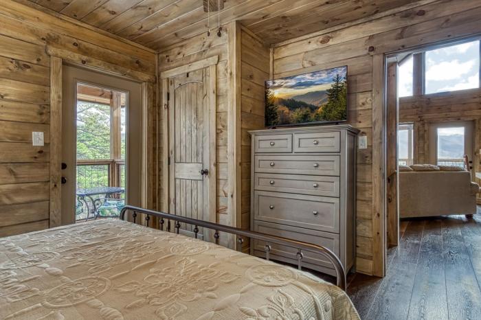 Smoky Mountain Dreamin, Mountain View, Hot Tub 560 FREE tickets each paid day!