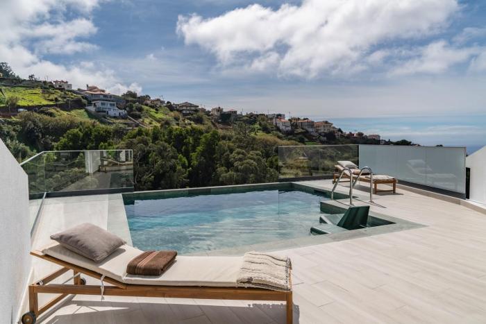 Villa Island Roots by An Island Apart