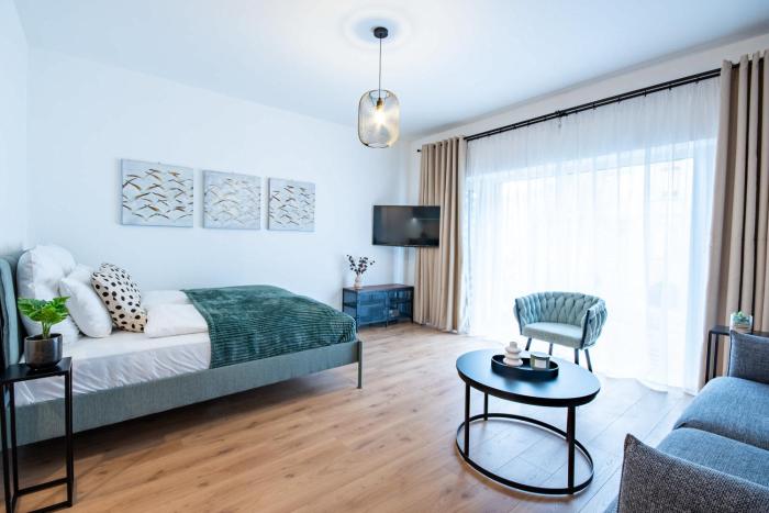 Central - Modern - Trendy