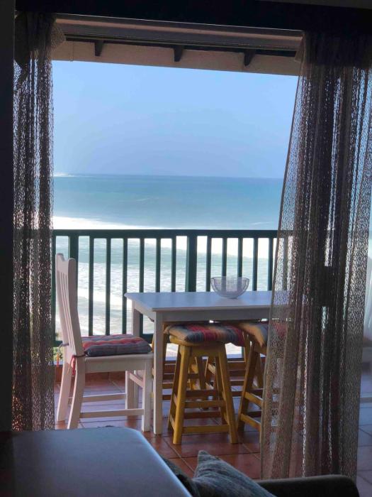 Lovely 3 bedroom holiday home with ocean view