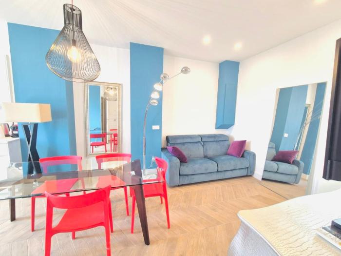 Luxury 3 bed 2 bath flat Cannes Croisette