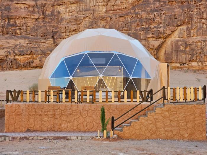 Luxury Color Camp
