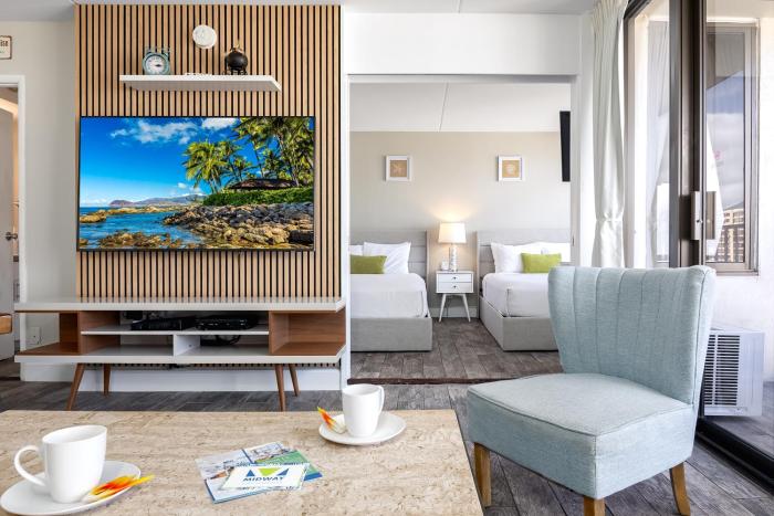 18Fl Ocean Views, AC, Parking, Near Waikiki Beach