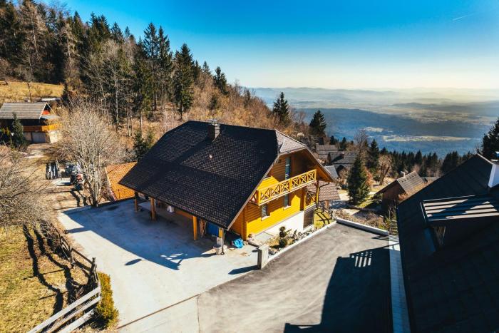 Mt Krvavec Apartment Story - Happy Rentals