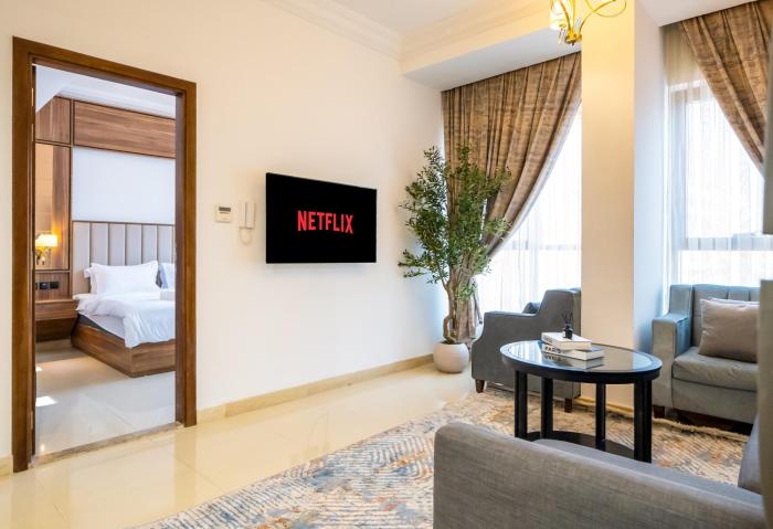 New 1 BR Premium