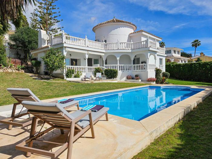 Villa Las Mariposas in La Sierrezuela, Mijas Costa