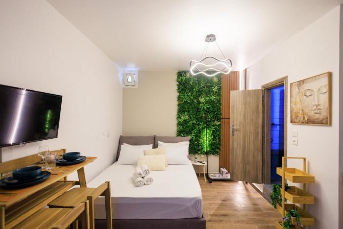 Aiolos Lux and Easy suite near the sea alimos