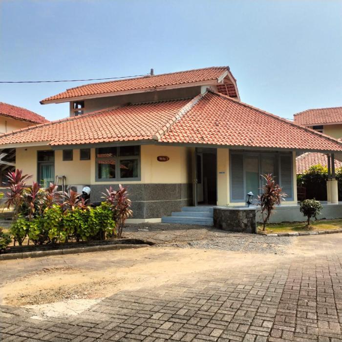 Villa Beach Anyer 1 by Anyer Adventure