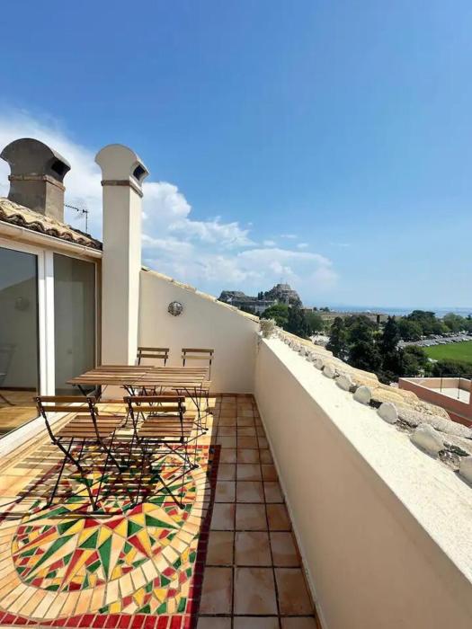 RO 3FL Penthouse, Old Town Corfu