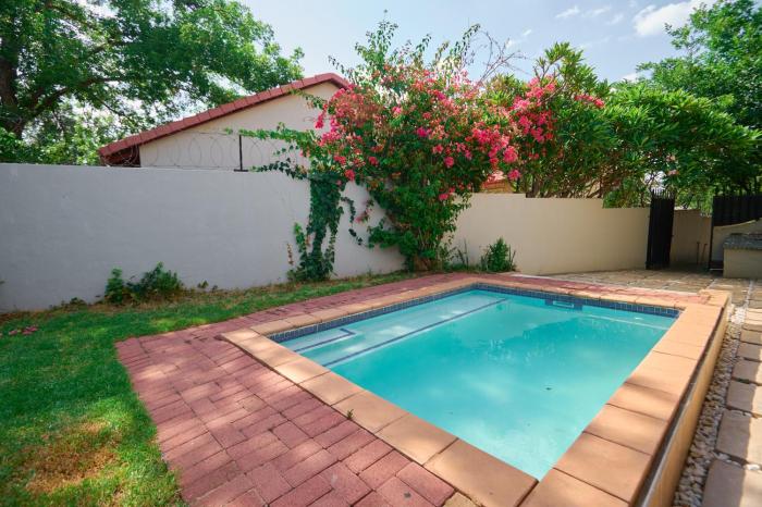 Menlyn Maine: The Exquisite Lunette