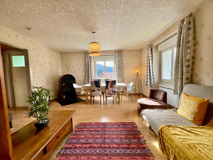 Le Cresson, charmant et spacieux avec balcon