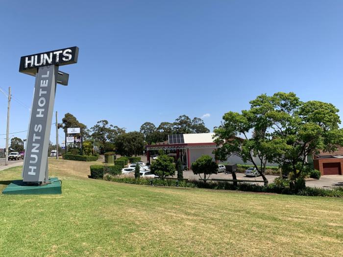 Hunts Hotel Liverpool