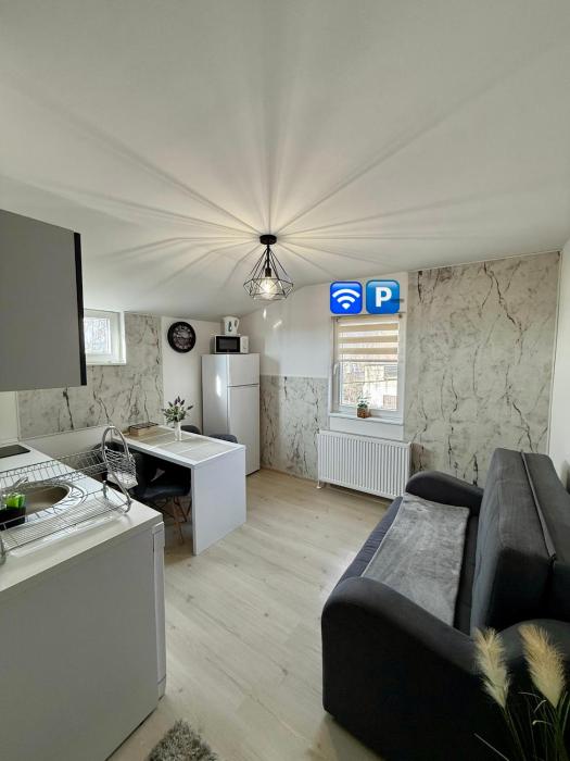 Jokai Apartments Nr7, code entry