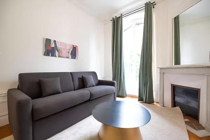 TBS 316 - Apartment close to Eiffel Tower