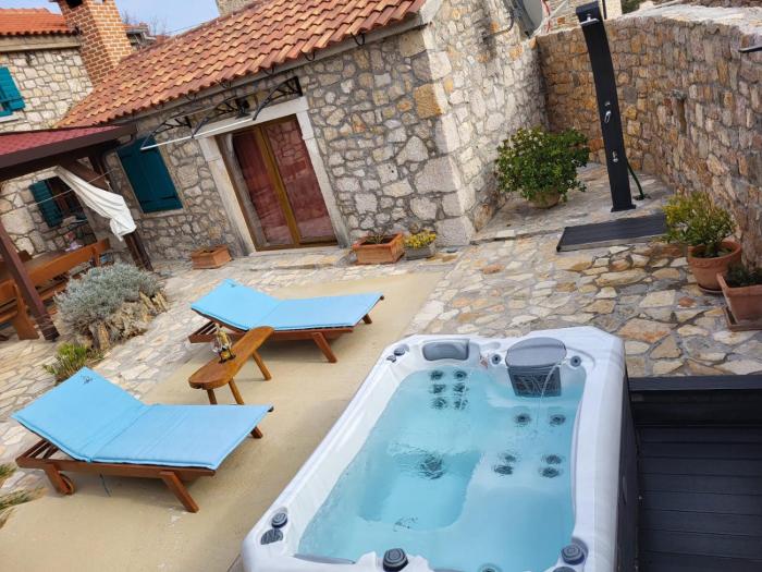 Stone House Knezevic