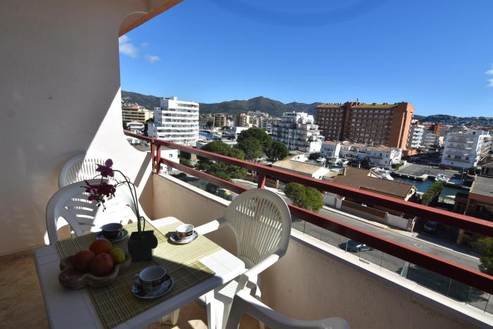 RNET - 600 Llevant 04-06 B