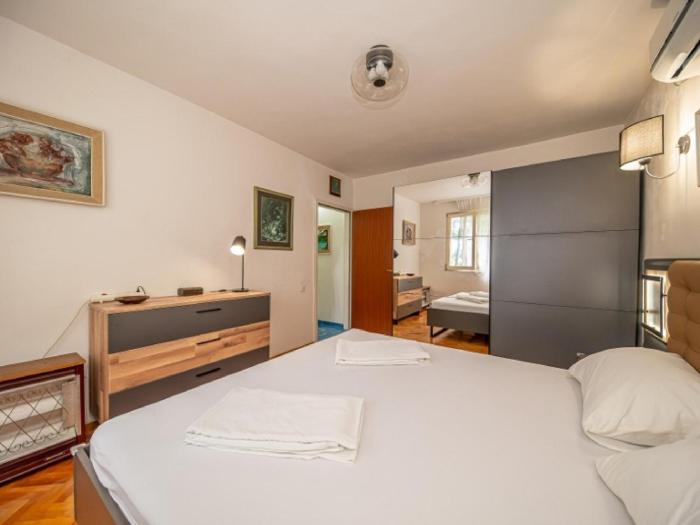 Seaview Bosco Apartment