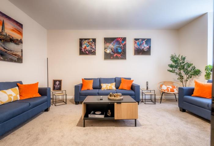 Riya Apartments - Modern & Spacious 6 bed 3 Bath House - Gateshead