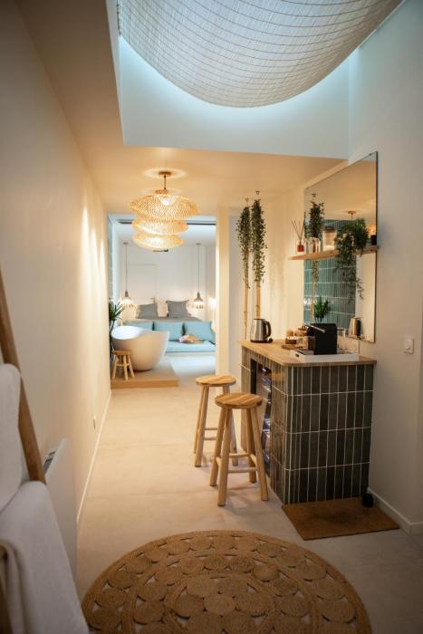 La Penida Suite avec Sauna & Baignoire Hyper Centre Lille