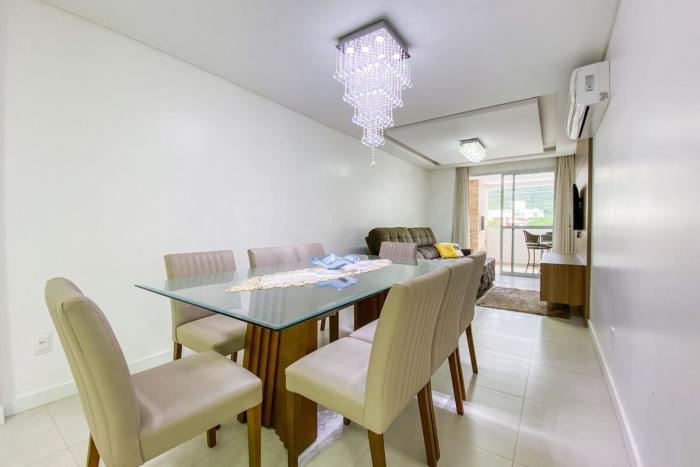 Apto Luxuoso com 3 Suítes - 0312