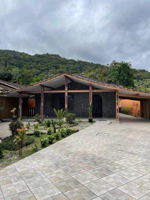 Casa grande 3 quartos perto da praia