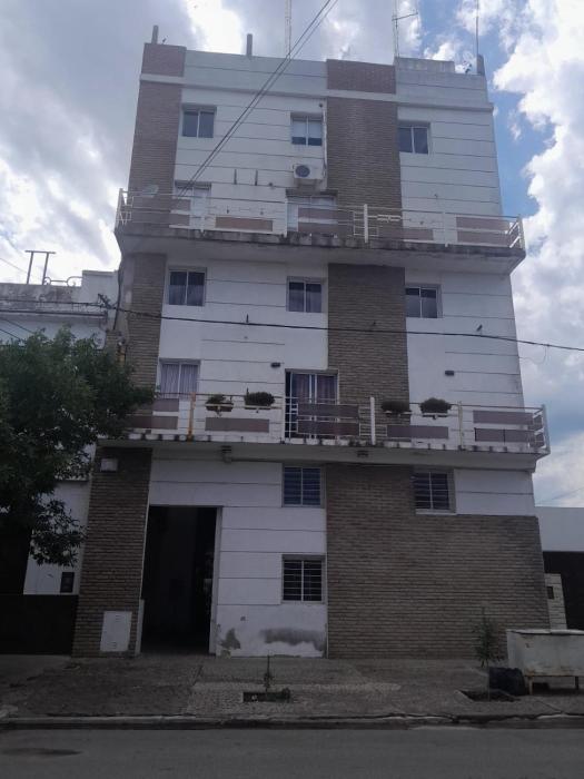 Laboulaye, Sarmiento 334