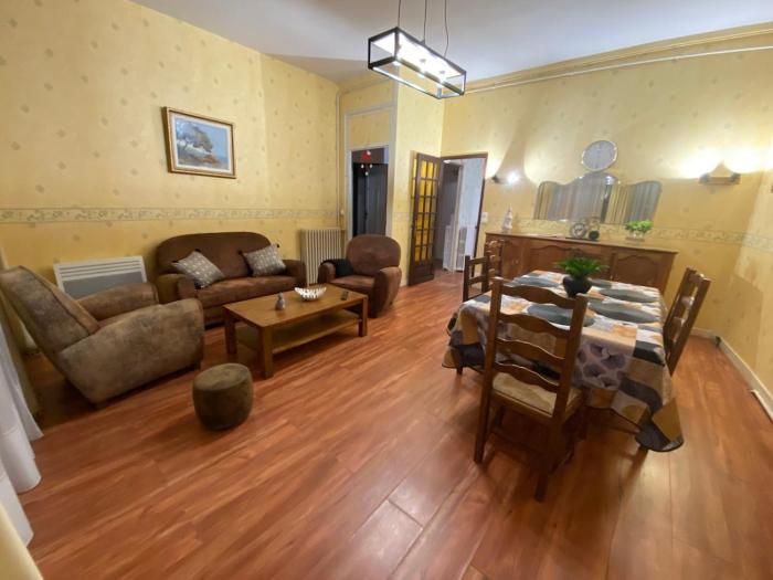 Logement Spacieux 3 Chambres à Azay-le-Rideau