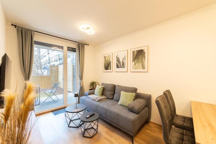 Cozy garden apartment