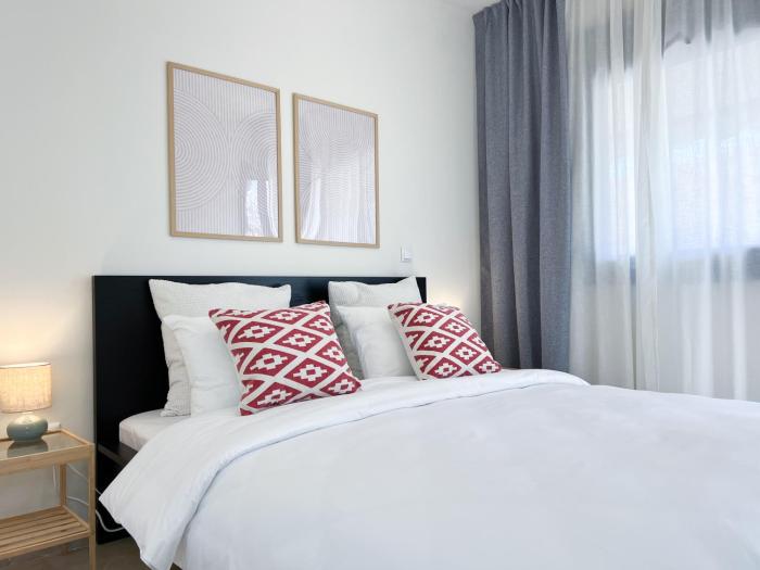 Near Beach and Easy Parking - By Solstad