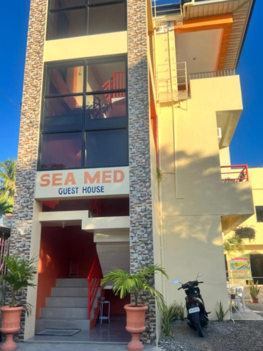 Seamed Guest House - Family Room A