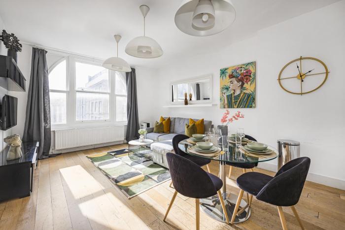 Great Eastern 2 by Artsy