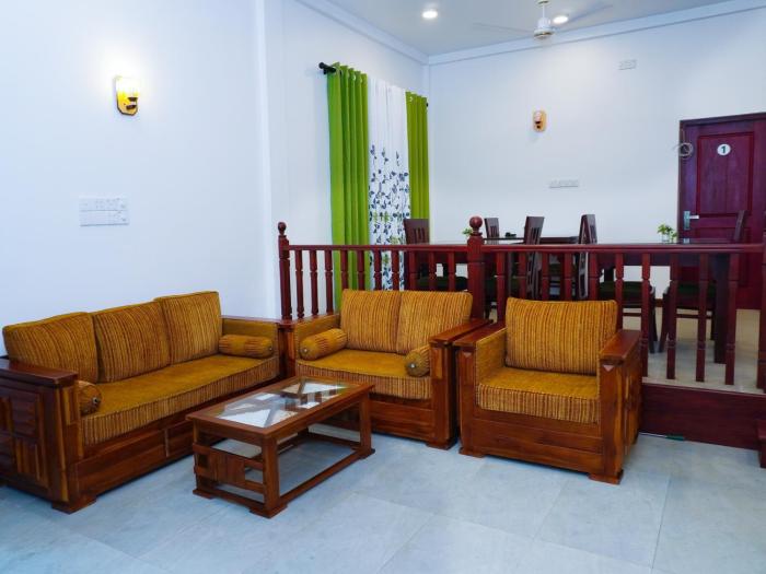 U p WELIGAMA Room 3