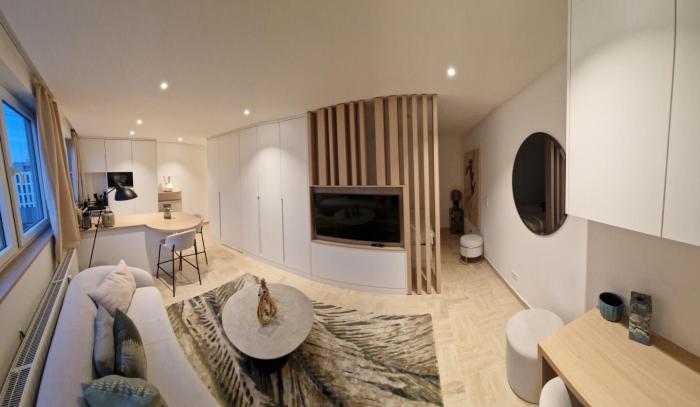 Core Luxembourg City Mirrorview-Parking and Breakfast